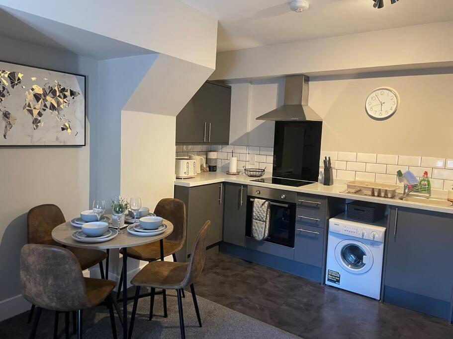 Poplar House-2Bedroom House In Town Centre With Free Parking By Shortstays4U King's Lynn Ngoại thất bức ảnh